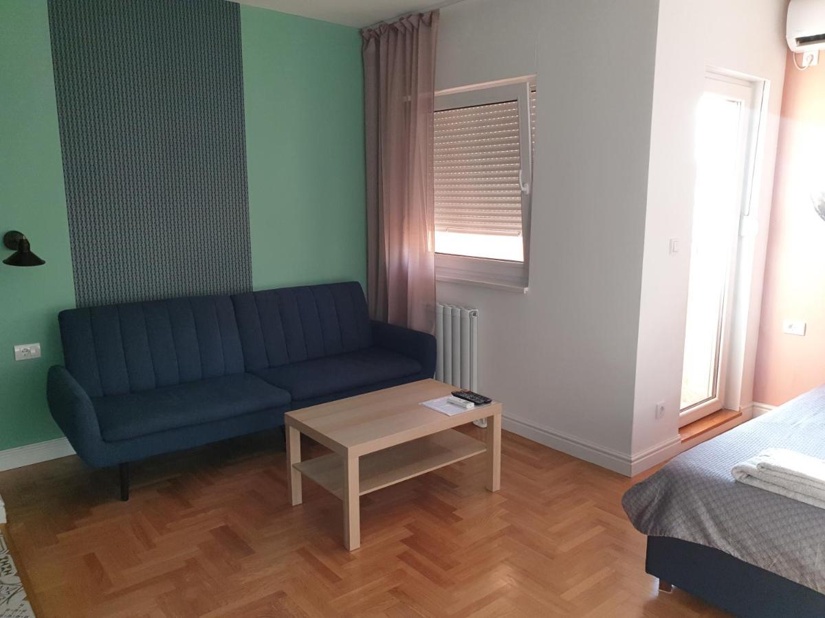 Appartamento Tito Belgrado Esterno foto