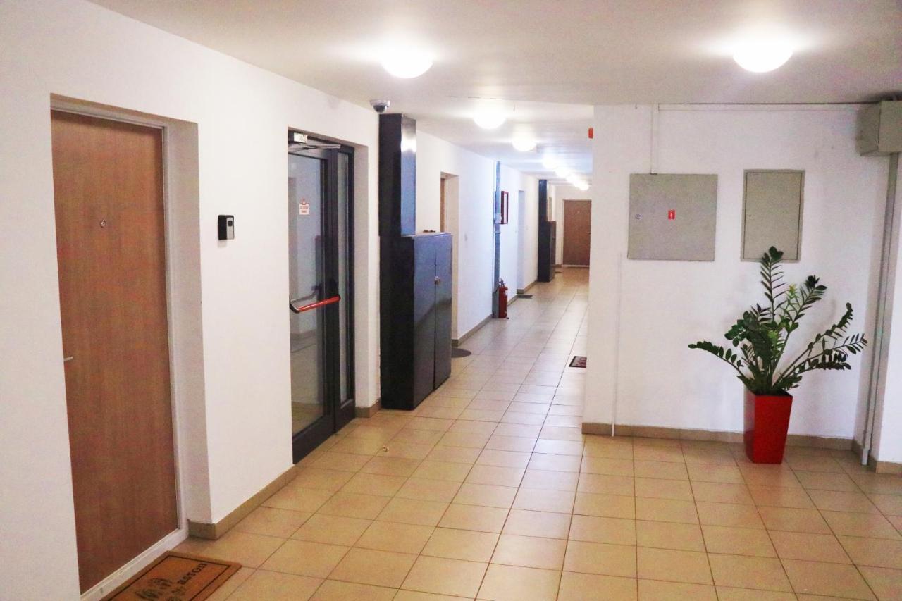 Appartamento Tito Belgrado Esterno foto